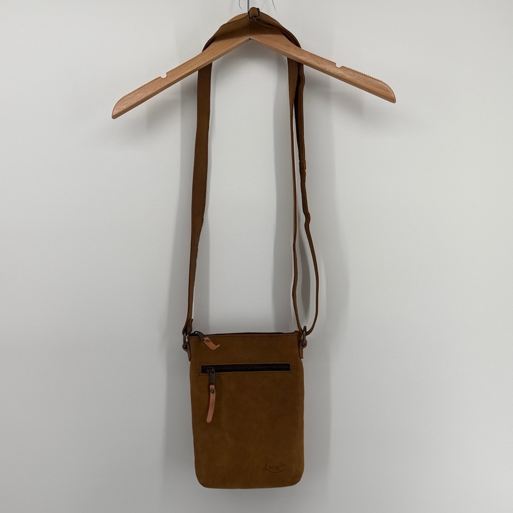 Love 41 Leather Crossbody Bag in Brown A14